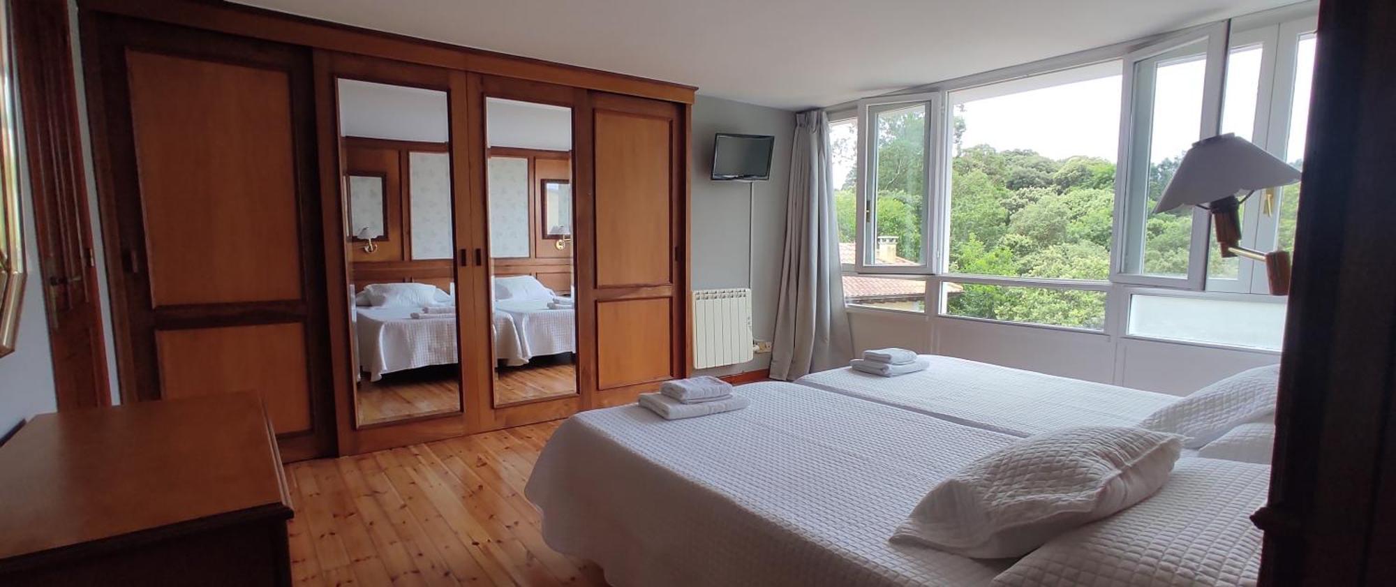 Apartamentos El Jornu Llanes Esterno foto